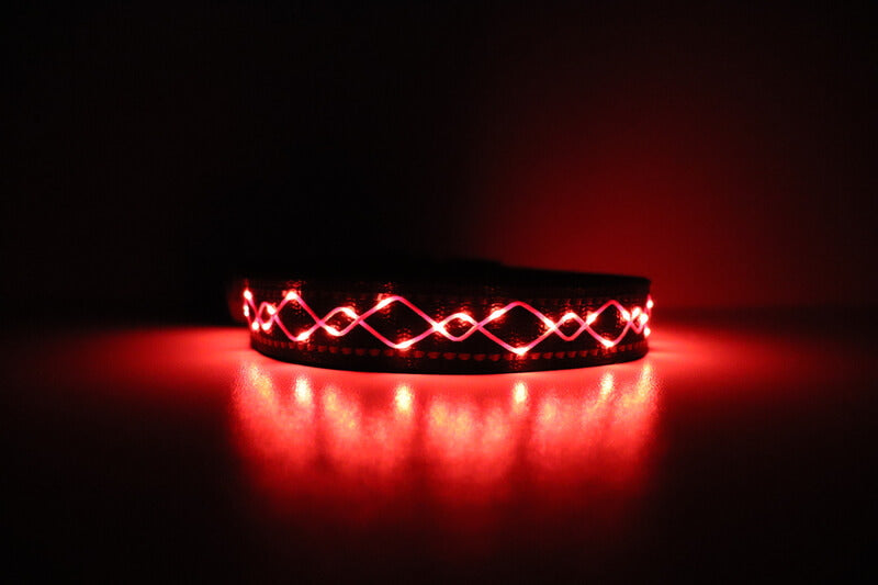 Bestickte LED-Halskette